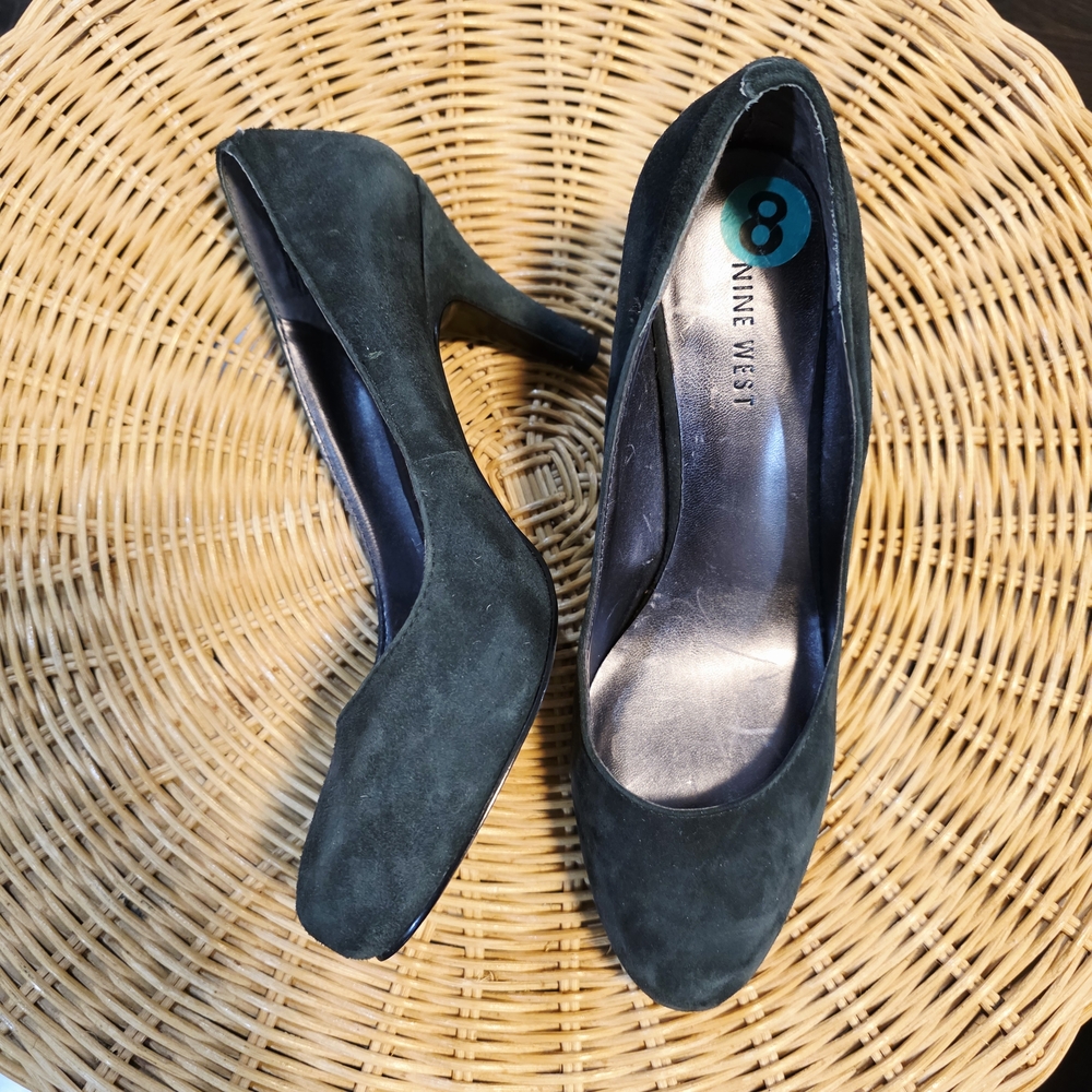 Nine West Women's Dark Green suede Heels